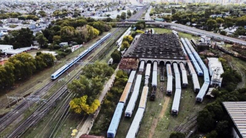 Presionado por el accidente, el Gobierno dice que morigerará el ajuste sobre los ferrocarriles