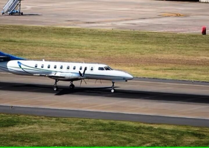 Vuelo inaugural entre Buenos Aires y Olavarría no logró aterrizar por la niebla