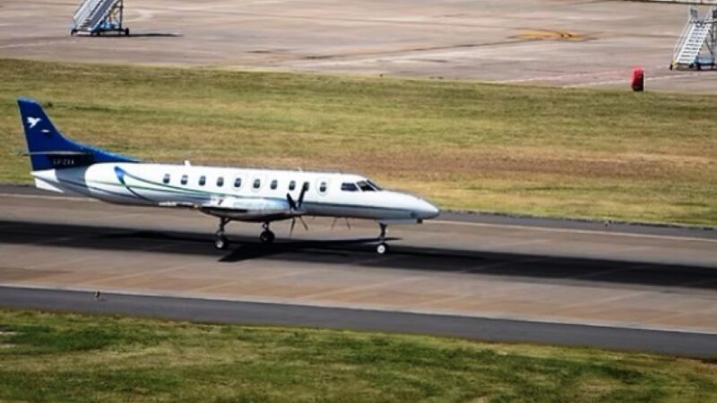 Vuelo inaugural entre Buenos Aires y Olavarría no logró aterrizar por la niebla