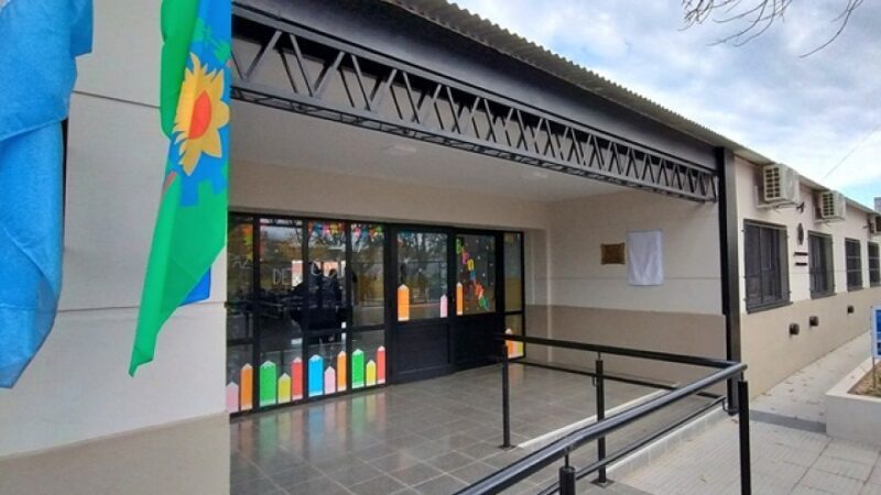 El gobernador Kicillof presentó nuevas obras en Educación y Seguridad