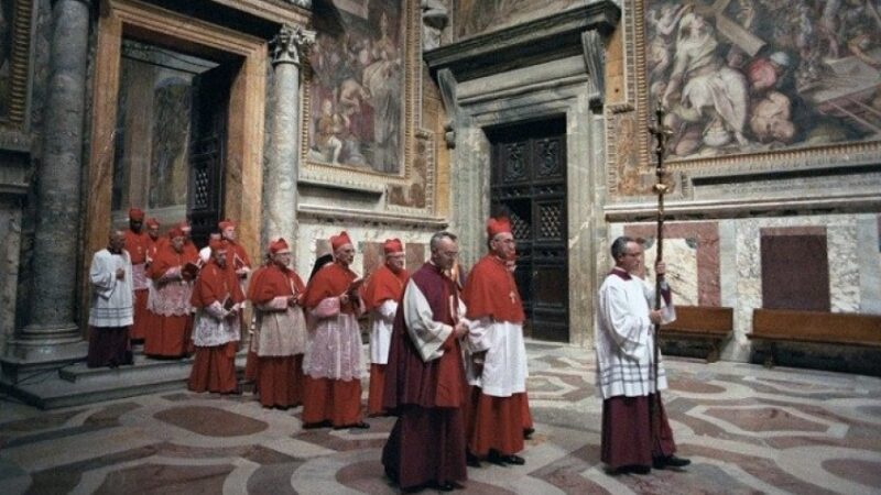Los cardenales prevén un cónclave breve, de apenas dos o tres días