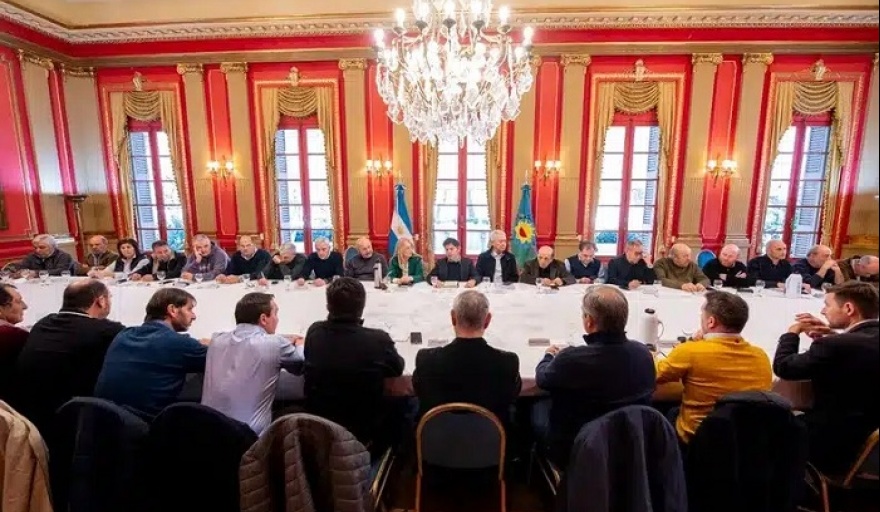 Kicillof se reunió con intendentes del MDF para definir la estrategia electoral