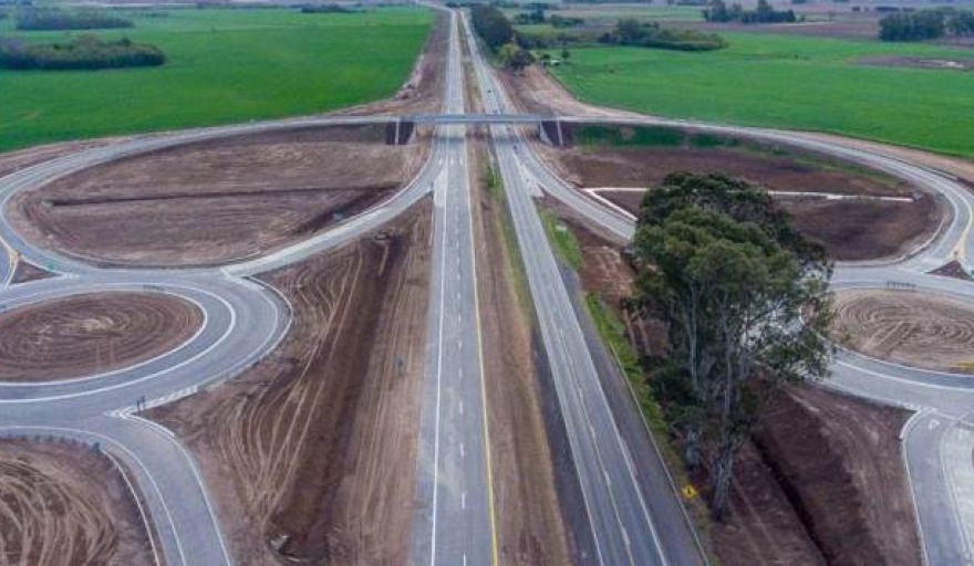 El Gobierno Nacional no finalizará la obra en Ruta 7, pero permitirá el cobro de peaje