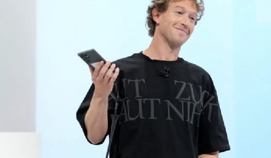 Zuckerberg asegura que los móviles serán sustituidos por un nuevo tipo de dispositivo