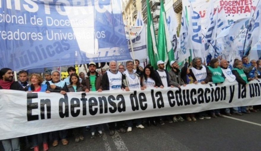 Docentes universitarios convocan a nueva Marcha Federal y paro de 48 horas