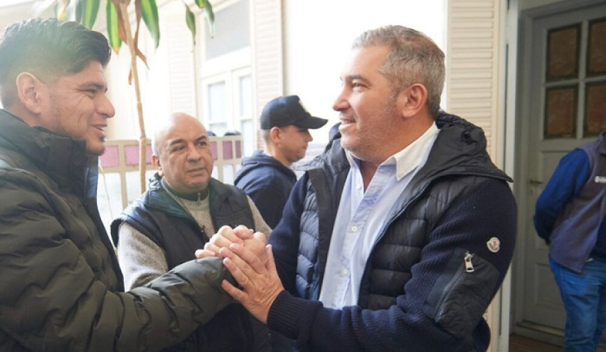 Trabajador químico agredido por delegado gremial tras discrepar en una asamblea