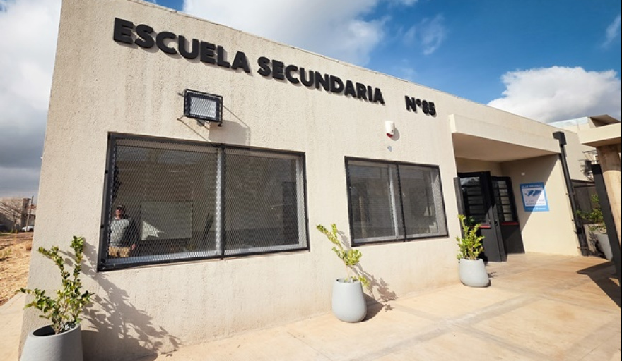 Kicillof inauguró la escuela número 270 de su gestión en la provincia