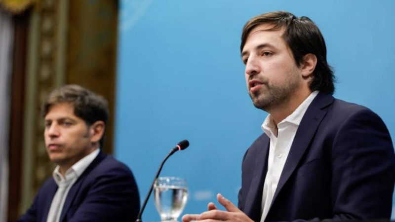 “Chatarra médica”: Nicolás Kreplak cruzó a Manuel Adorni por festejar la importación de equipos usados