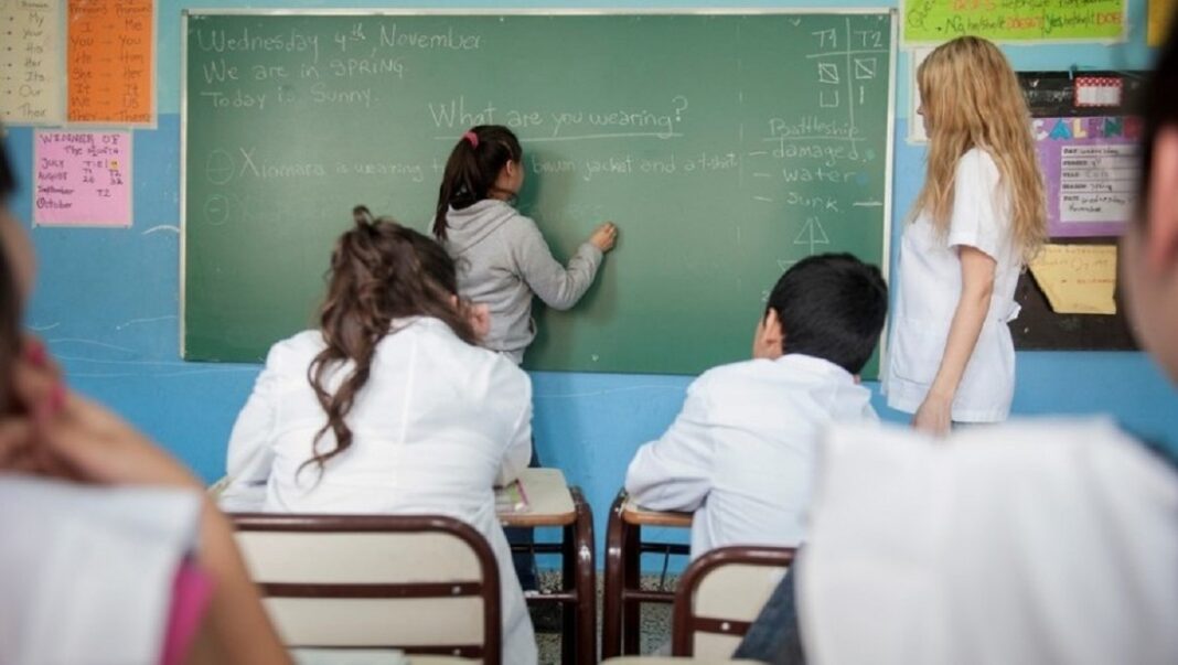 Buscan bajar el ausentismo en escuelas bonaerenses: “la escuela sabe enseñar si venimos”