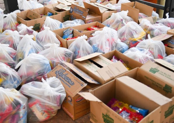 Intendentes reclaman fondos alimentarios en medio de la crisis y crece la presión sobre municipios